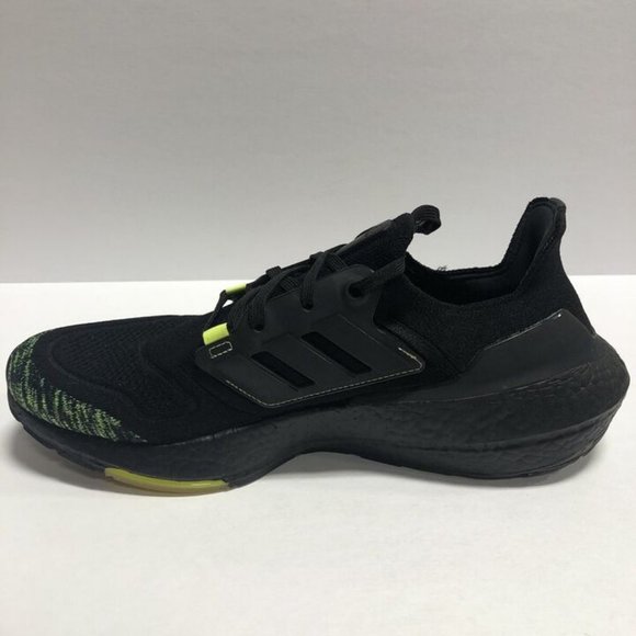 Adidas Men’s Ultraboost 22, Black Running Shoes, Size 11D main image 5
